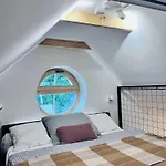 Bedrich Apartment *