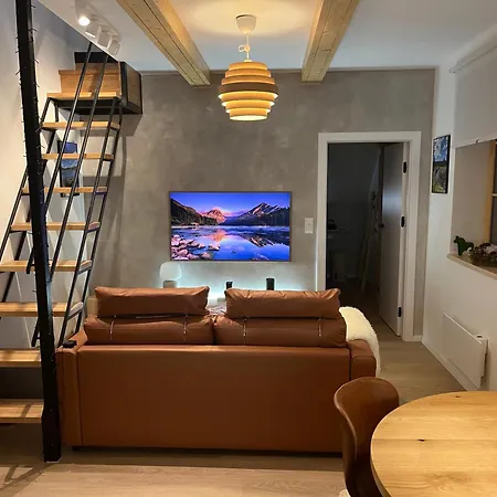 Bedrich ヤノフ・ナト・ニソウ